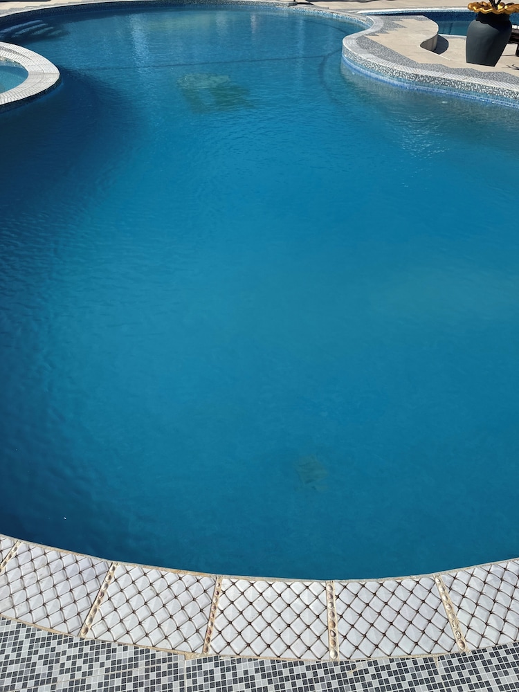 Zanzinite Beach Spa Hotel 33/39
