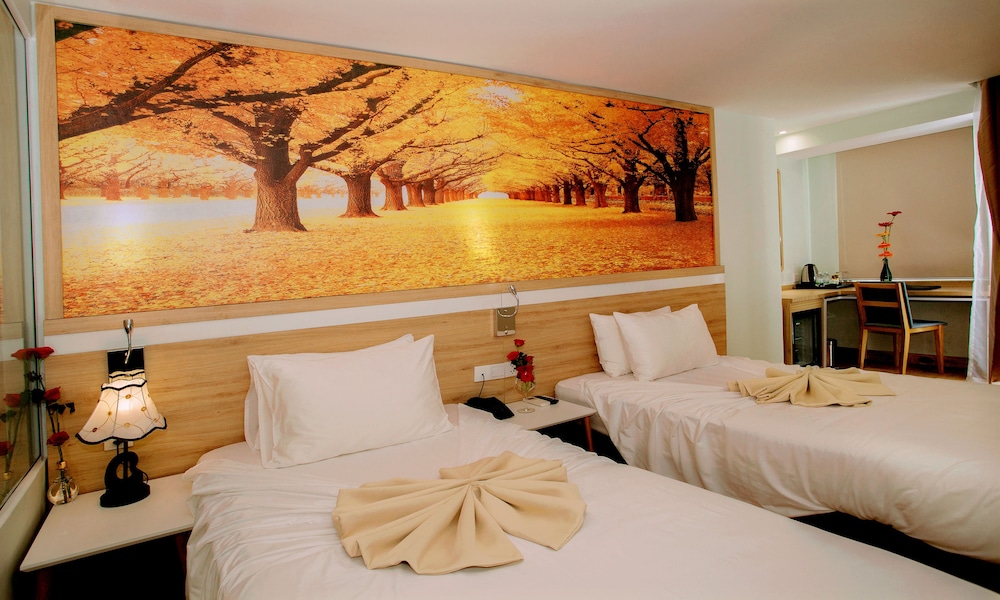 Royal HPM Hotel 6/40