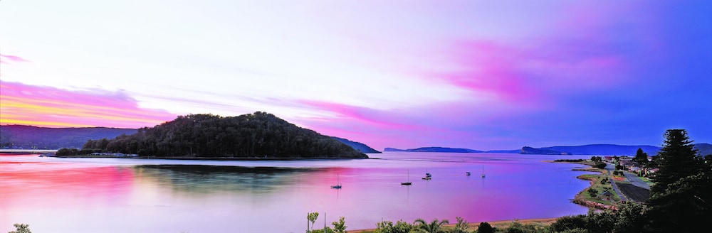 Mantra Ettalong Beach 69/71
