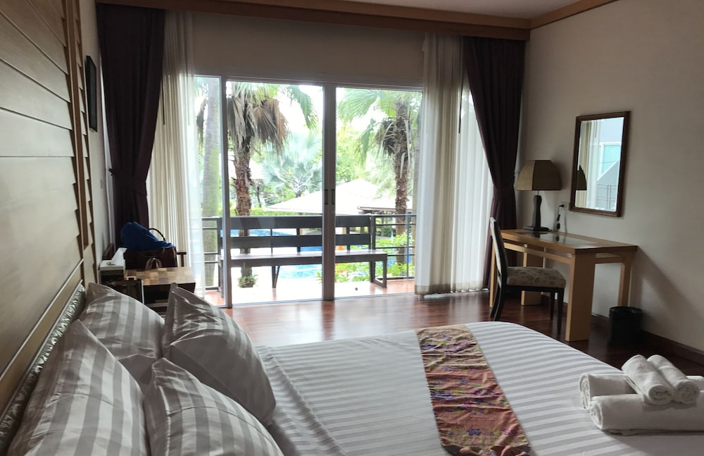 Taman Spa Resort 33/70