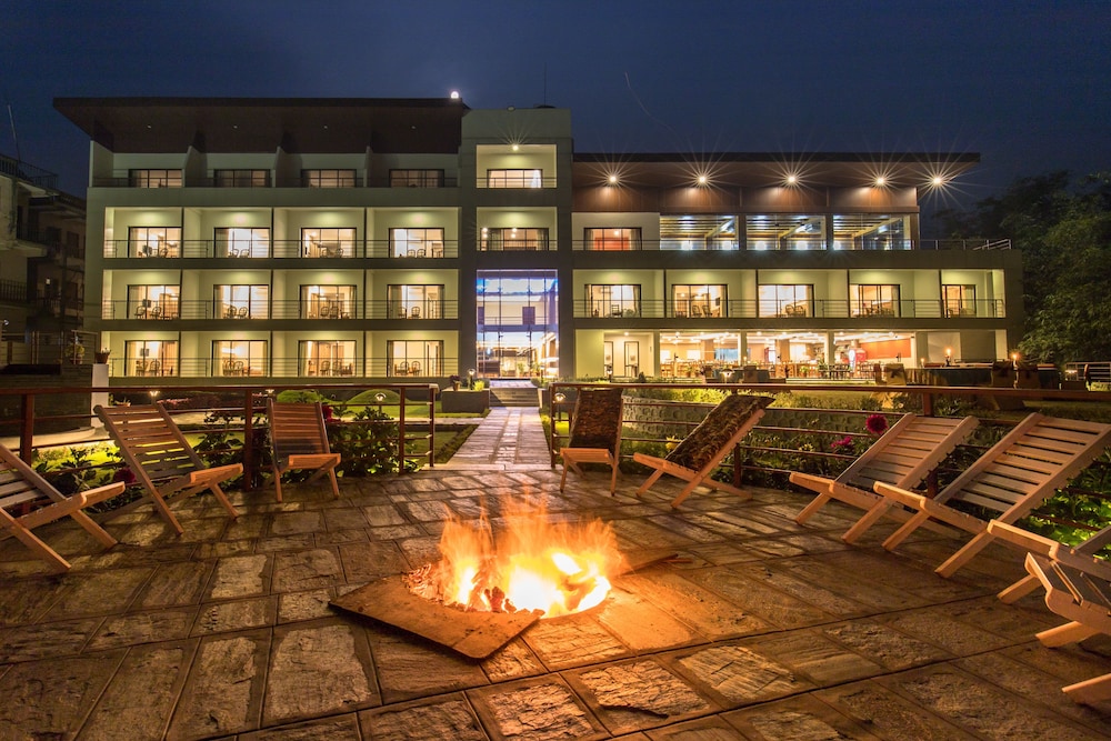 Park Safari Resort in SAURAHA