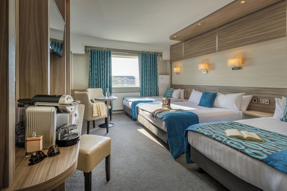 FAMILY, DOUBLE AND TWIN BEDS