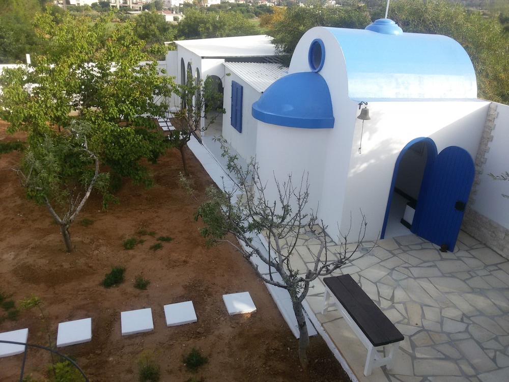 Flokkas Hotel Apartments 44/50