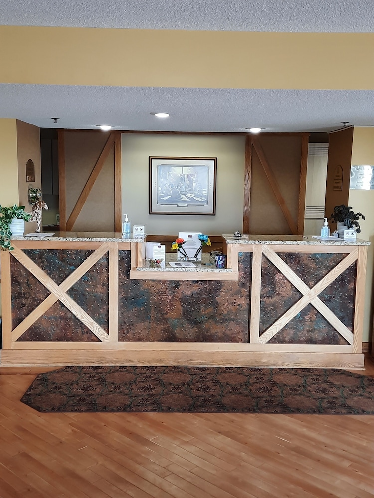 Horse Creek Inn - McCook 6/36