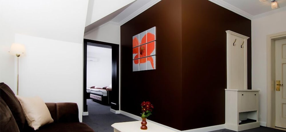 Villa Rossa Hotel 26/34