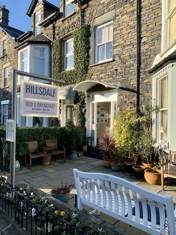 Hillsdale in Ambleside 40/44