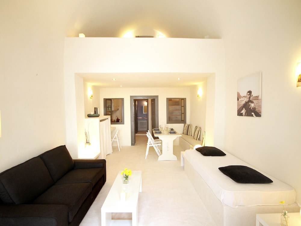 Alafouzou Cave Loft 19/38