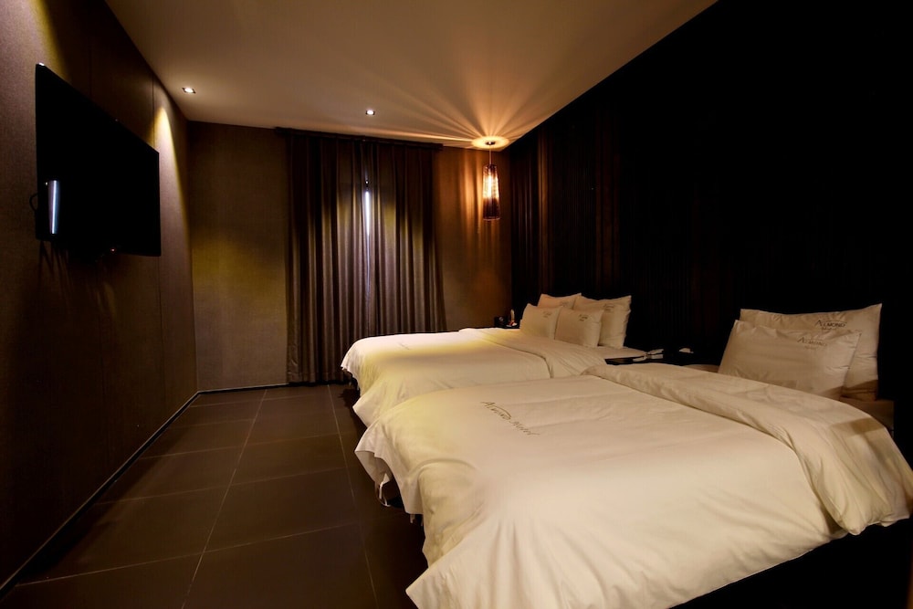 Masan Almond Hotel 10/43