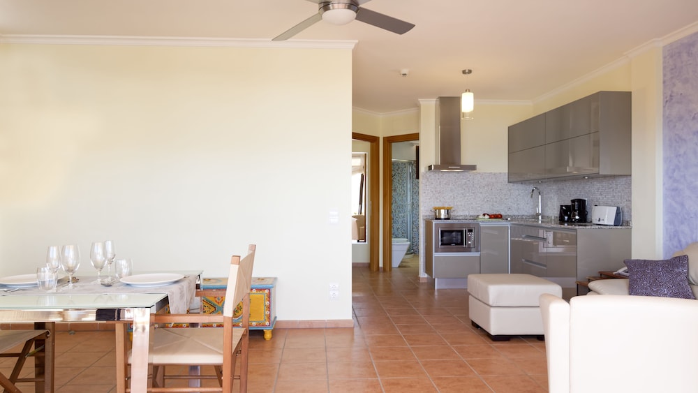 Idyll Suites - Adults Only 33/54