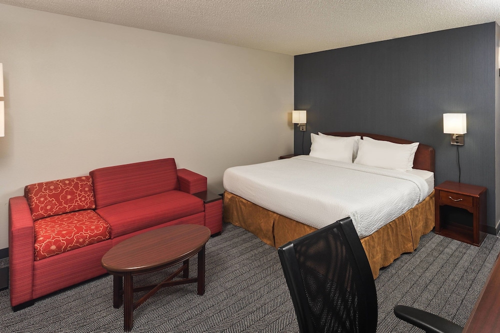 Courtyard by Marriott Indianapolis South 12/38