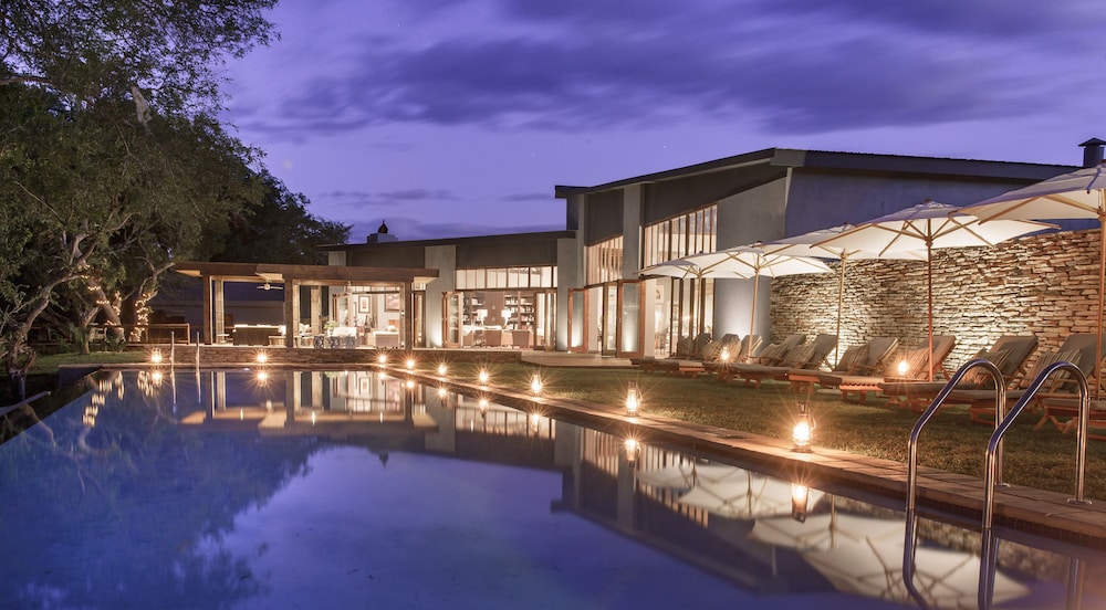 Becks Safari Lodge 2/77