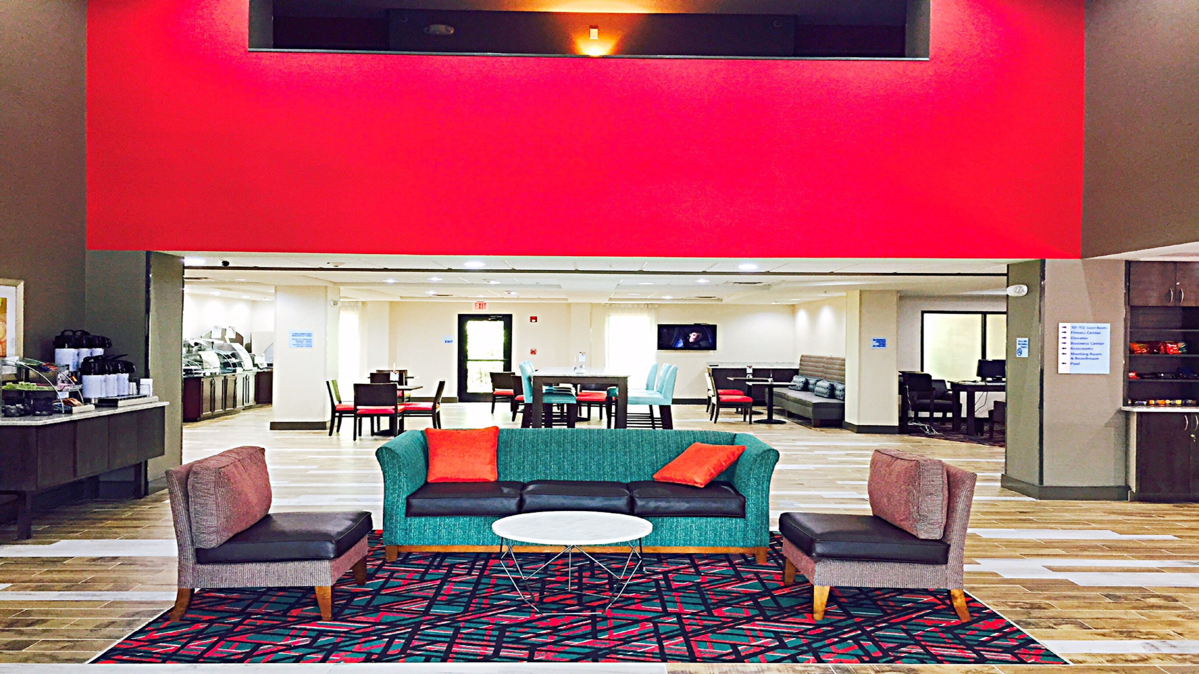 Holiday Inn Express Madison 33/45