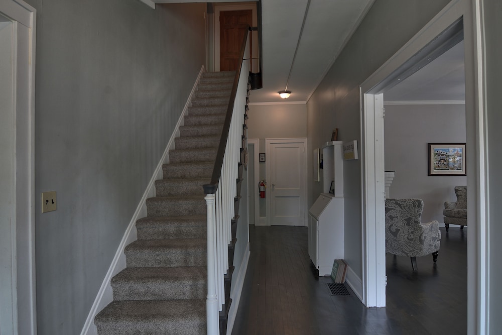 Charlevoix House 23/50