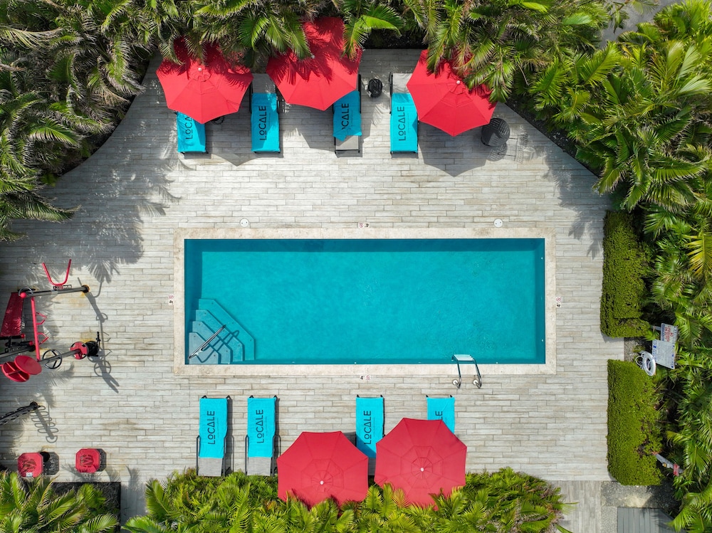 The Locale Hotel Grand Cayman 35/39