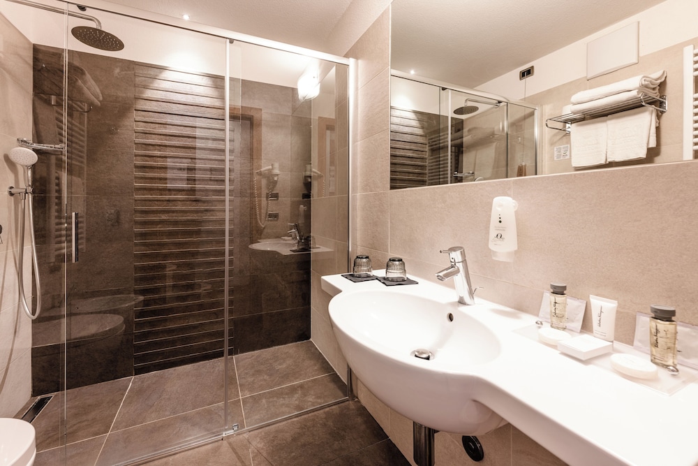 Hotel Sporting Ravelli 52/56