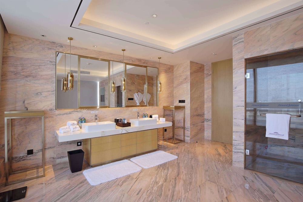 Howard Johnson By Wyndham Glory Plaza Chenghai 29/29