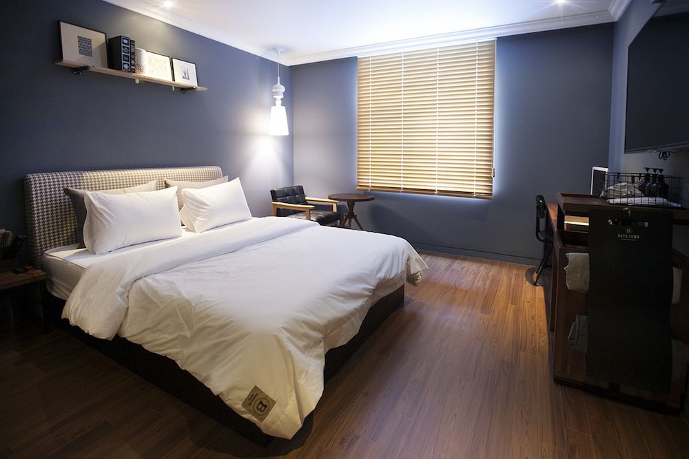 Brown Dot Hotel 14/39