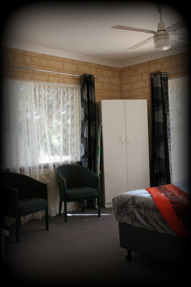 York Motel 36/58