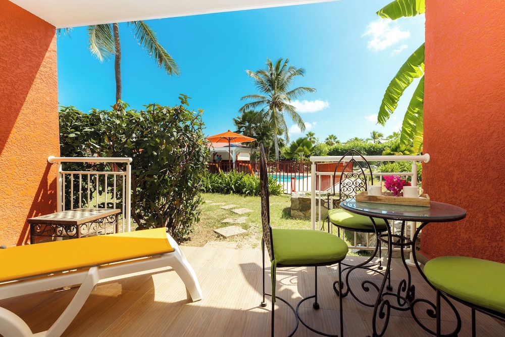 Palm Court at Orient Beach 45/50