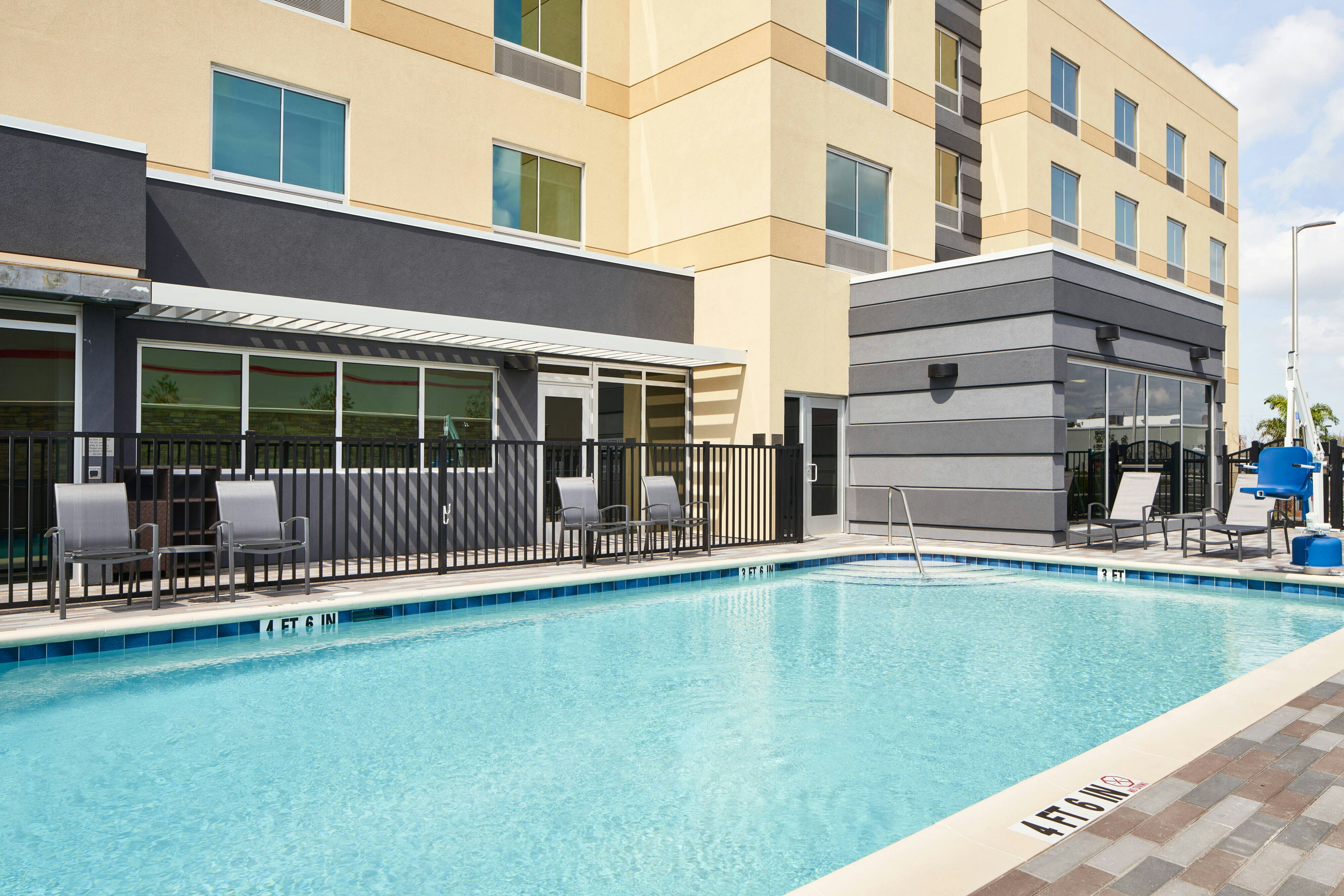 Fairfield Inn and Suites by Marriott Tampa Riverview 5/41