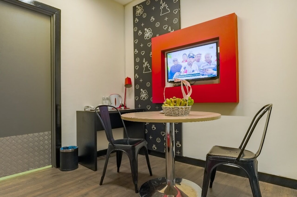 Lazdana Hotel Kuala Lumpur 43/48