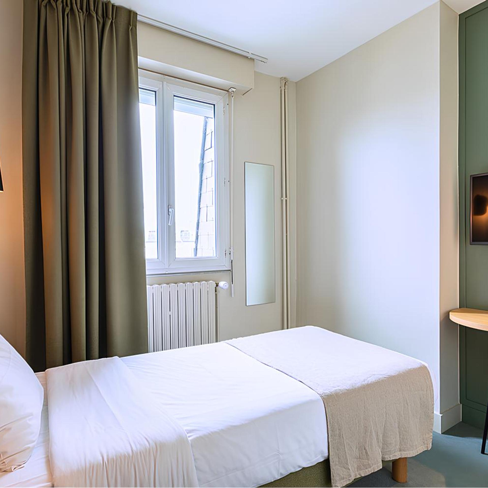 Room, Single, Single Bed, Small