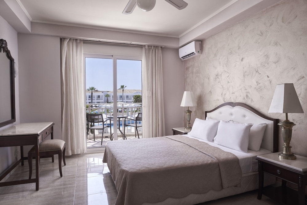 JUNIOR SUITE GARDEN VIEW