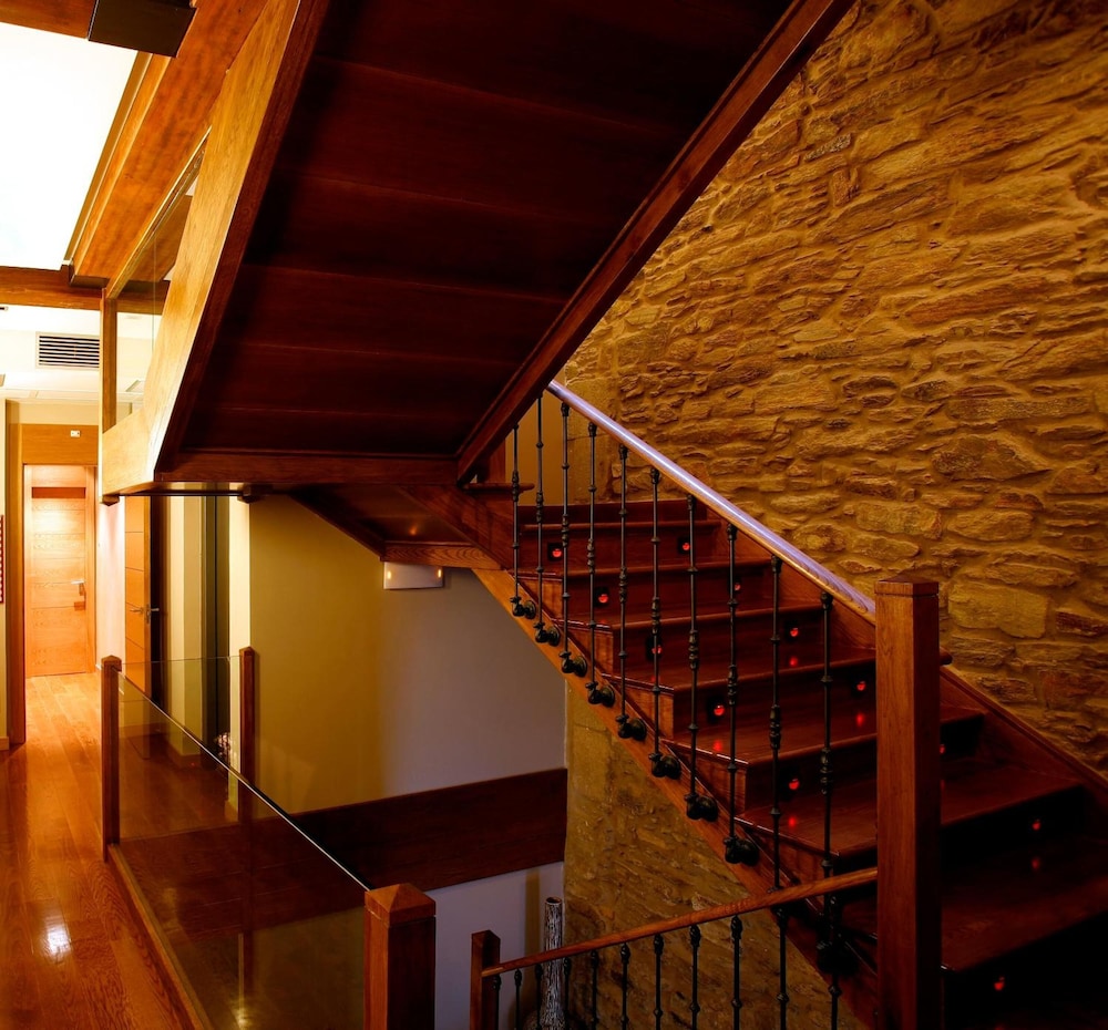 HOTEL ALTAIR 34/40