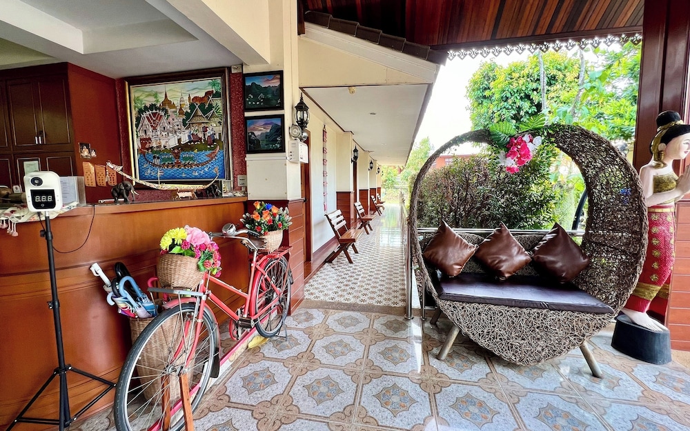 Sawadeelanna Hotel 51/63