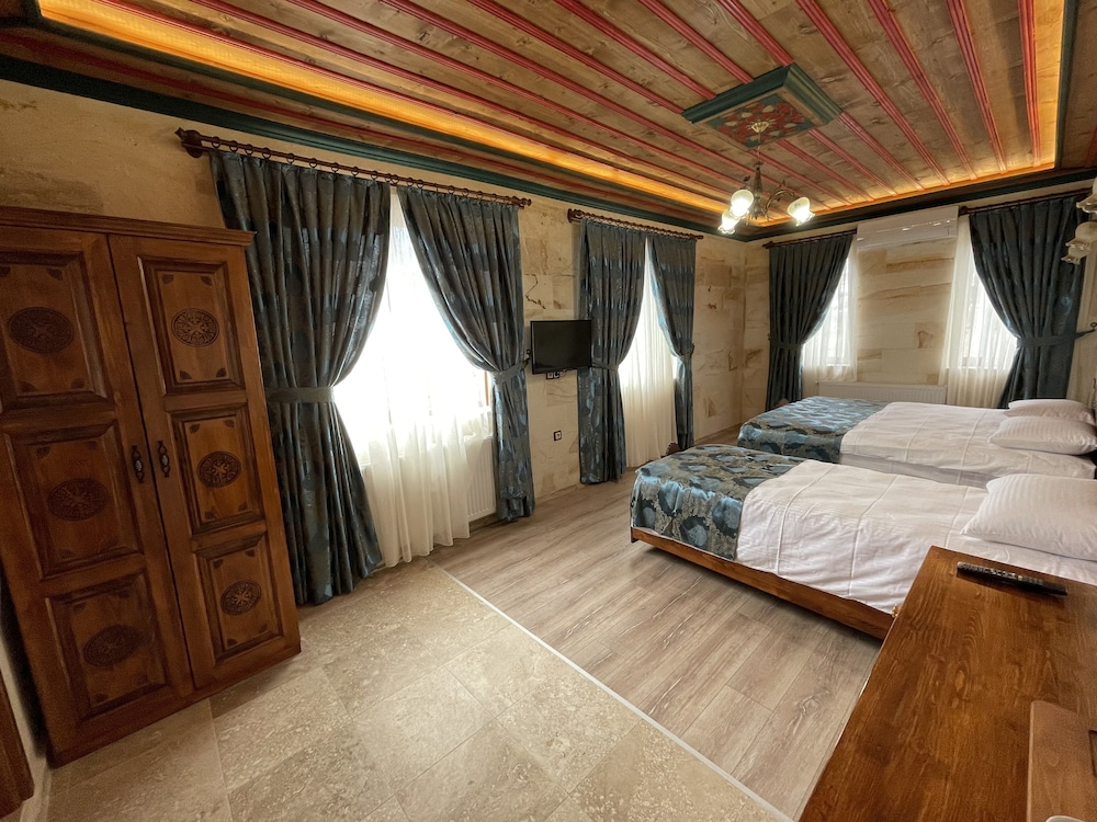 Yusuf Bey House 23/66