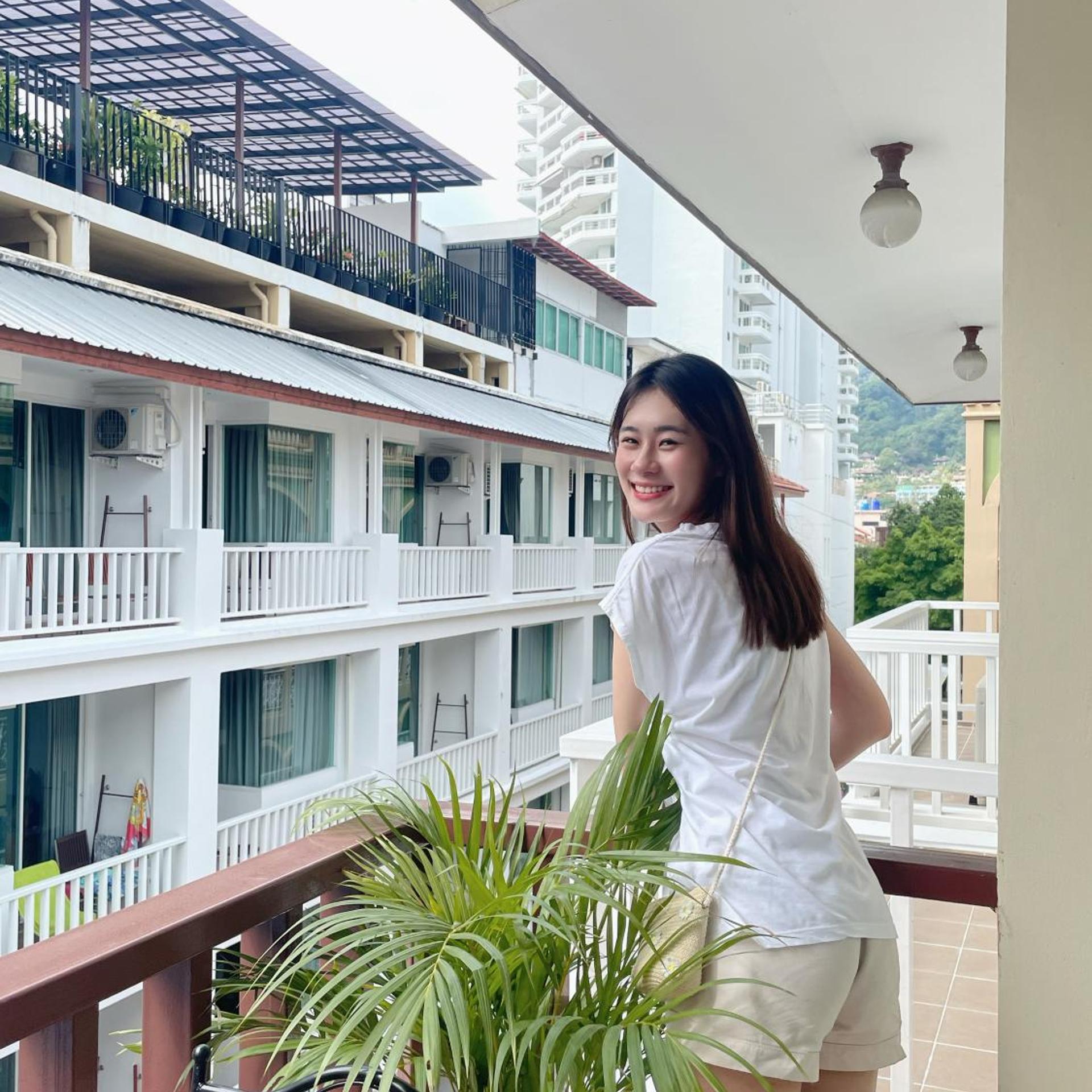 Patong Beach Side Hotel 2/50