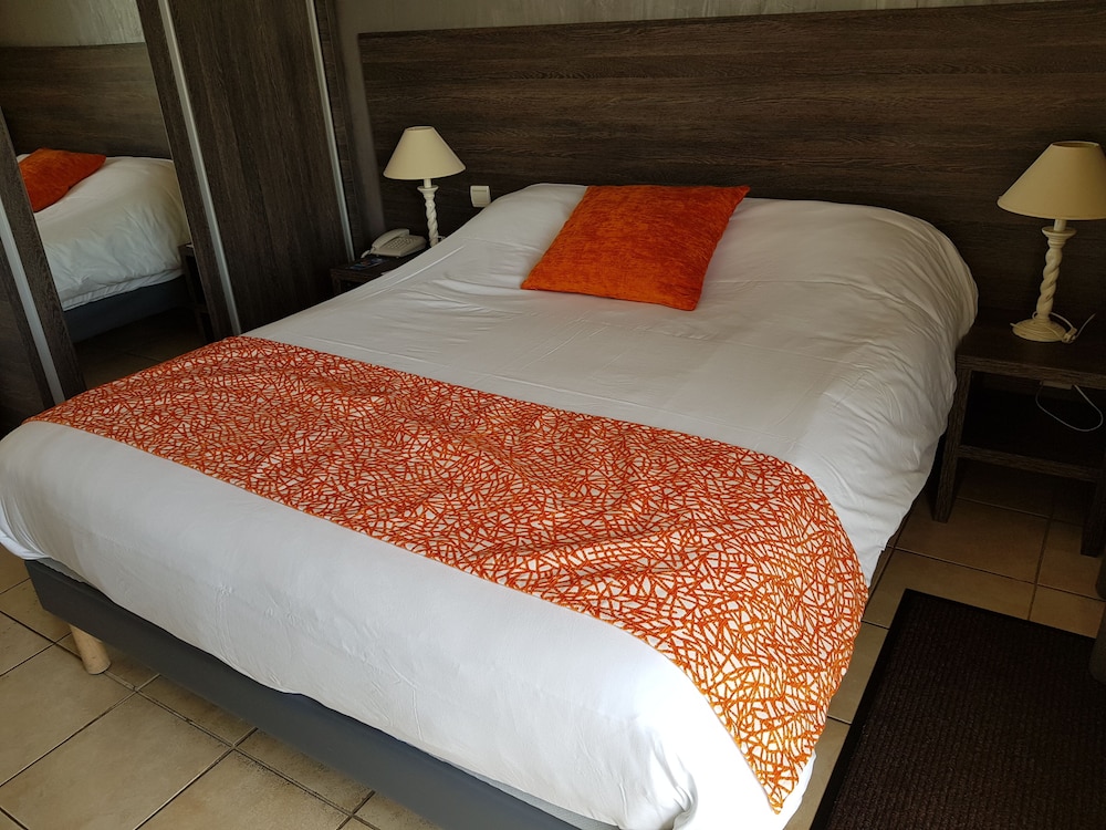 Ariane Hotel 11/40