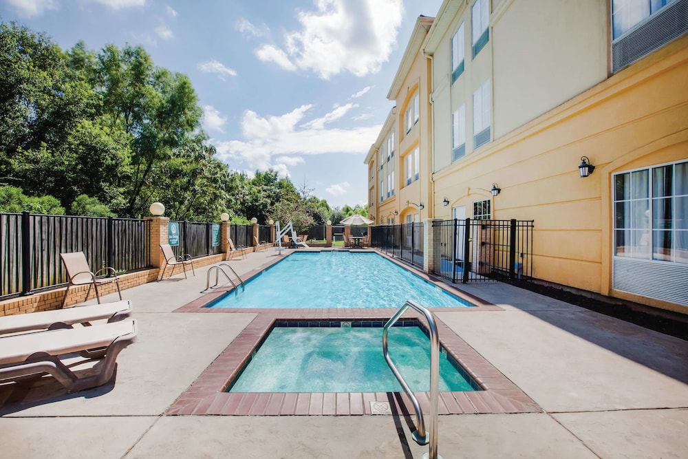 La Quinta Inn & Suites by Wyndham Baton Rouge Denham Springs 16/44
