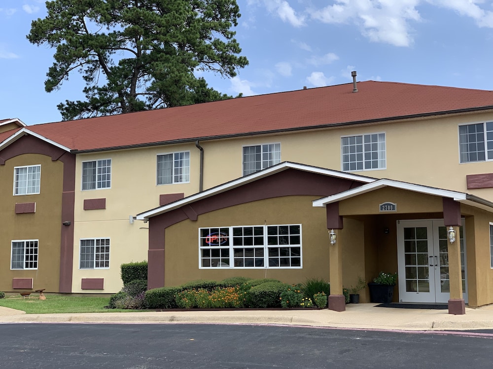 Hometown Inn Suites 5/51