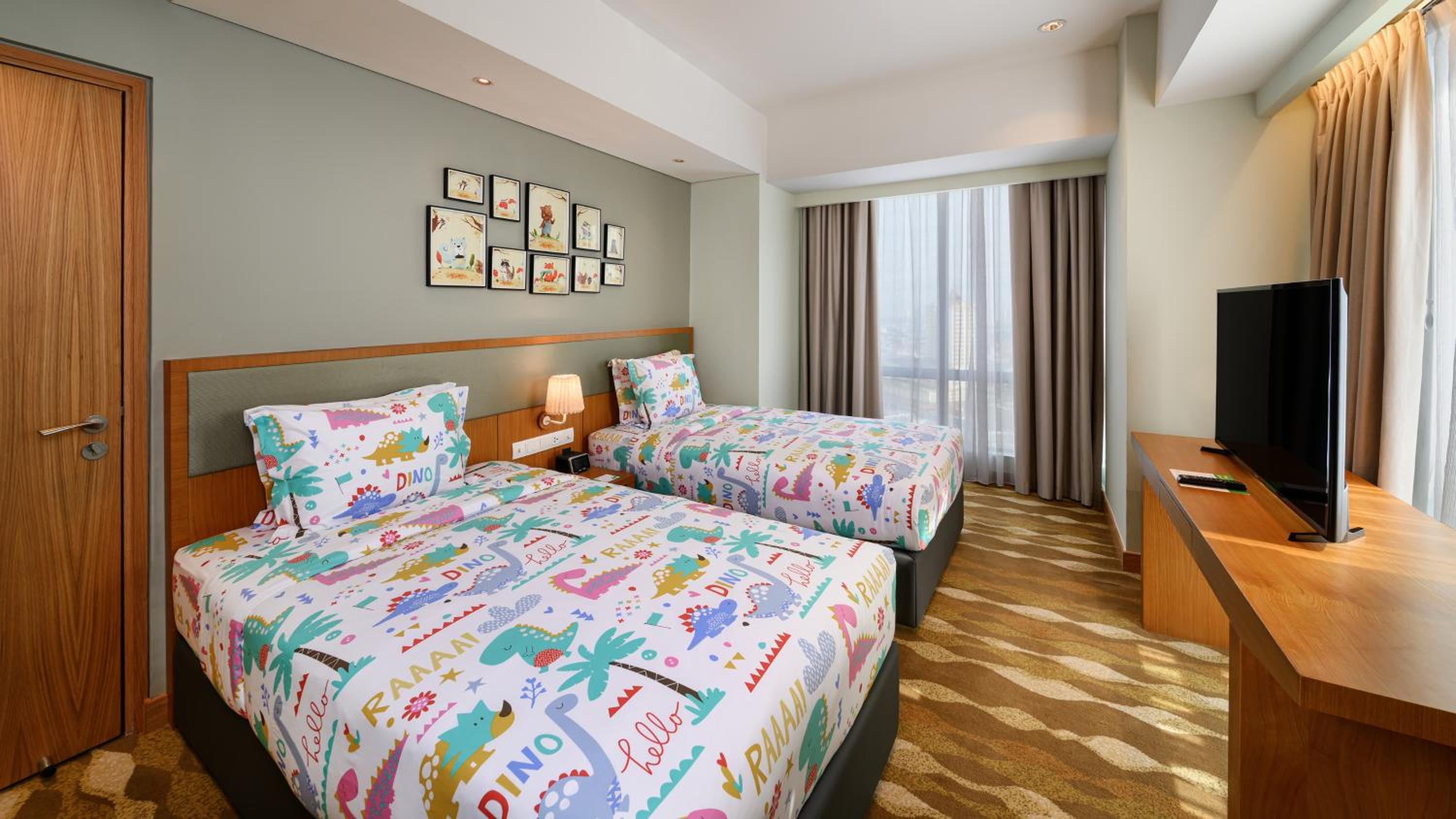 2 Bedrooms, Kids Theme, Suite, King and Twin Beds