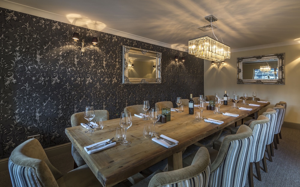 Best Western the Three Swans Hotel 48/69
