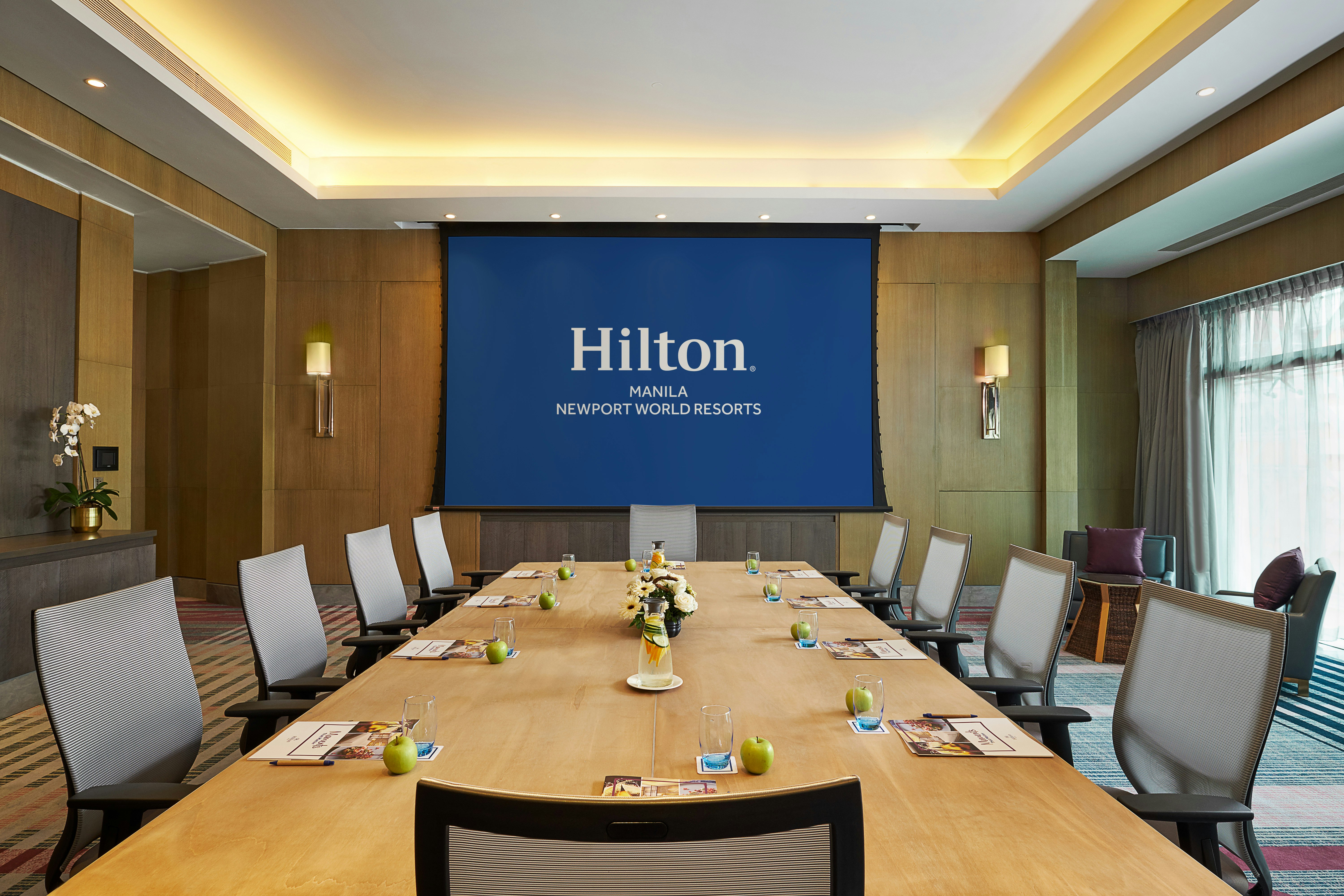 Hilton Manila Newport World Resorts 36/49
