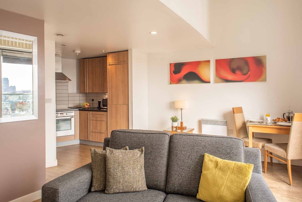 Premier Suites Liverpool 51/58