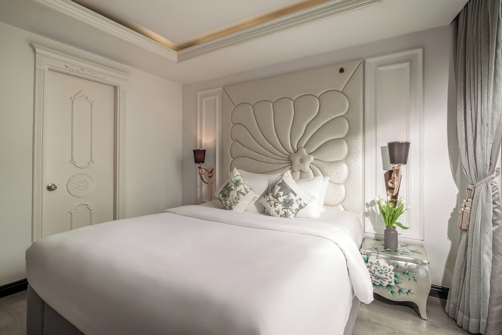 A&EM Saigon Hotel 23/77