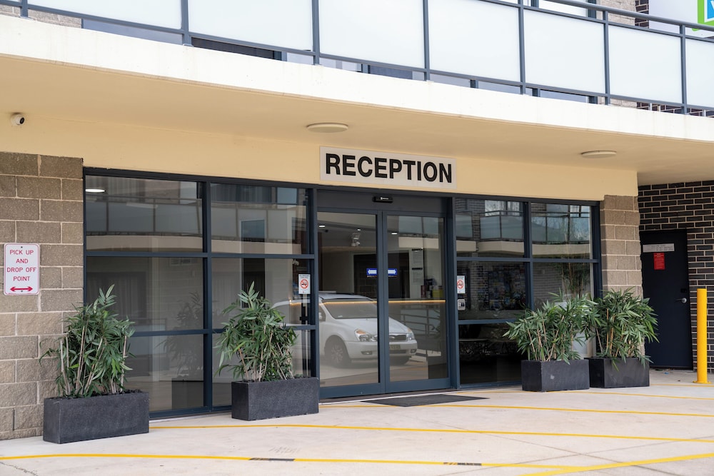 ValueSuites Penrith 2/60