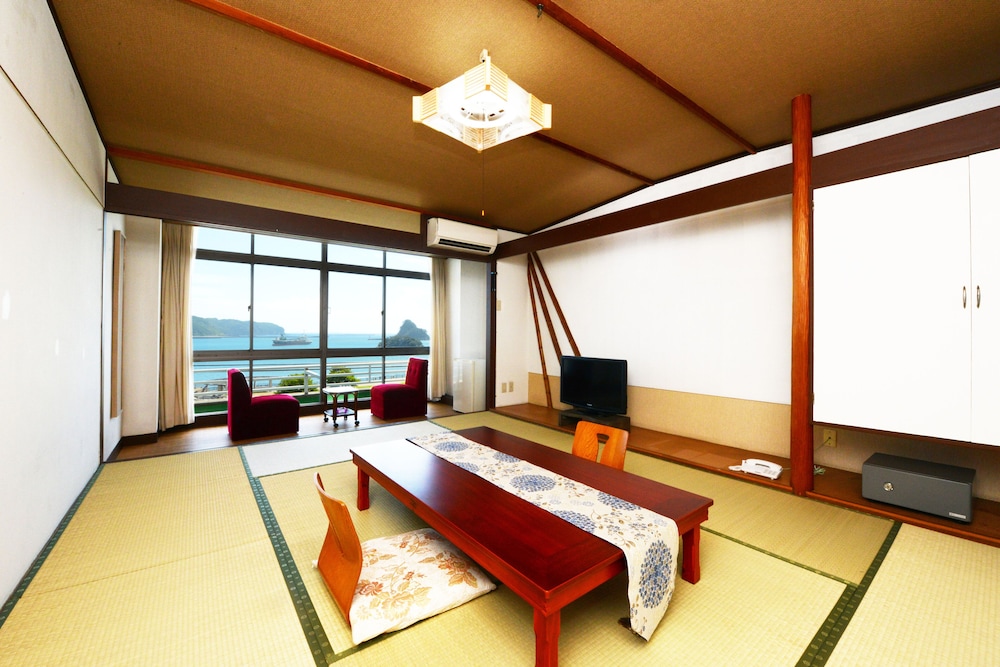 Shimoda Ocean Park Hotel 27/52