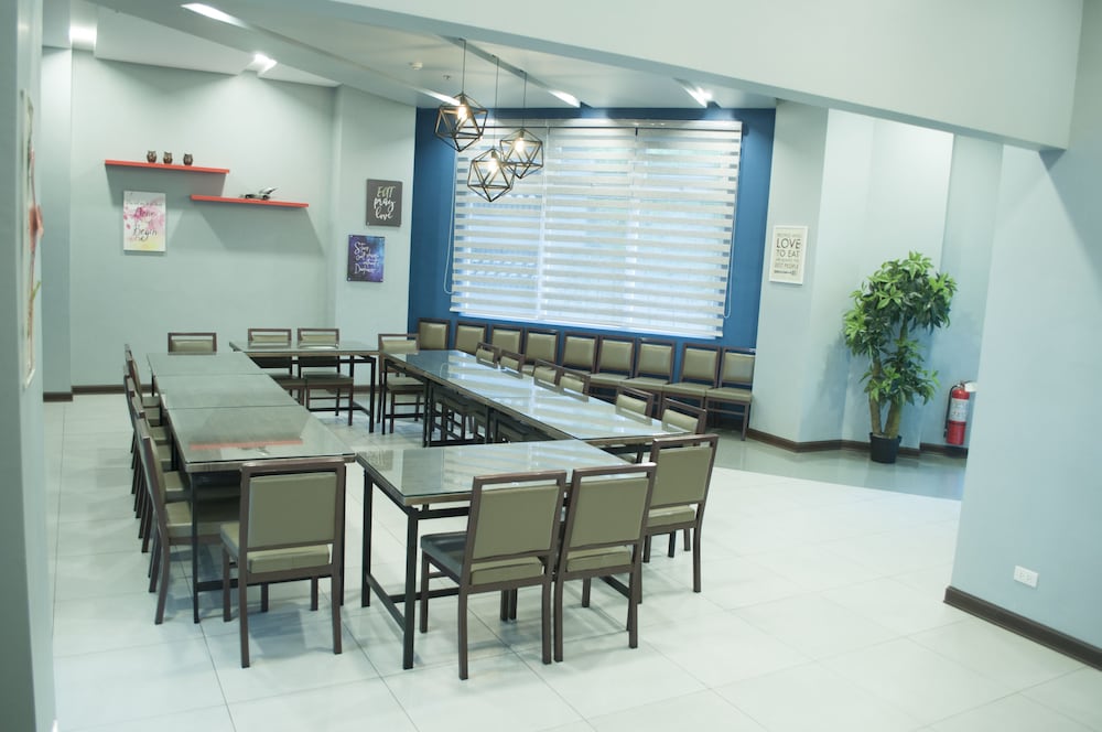 The Studio 89 Residences 55/64