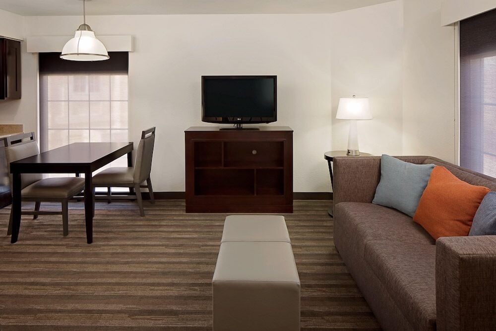 HYATT house Dallas/Addison 39/58