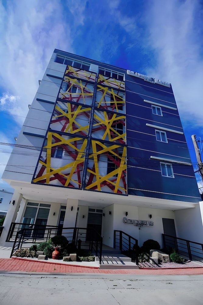 Belltower CSheLi Suites Bantay - Vigan by ZUZU in Bantay