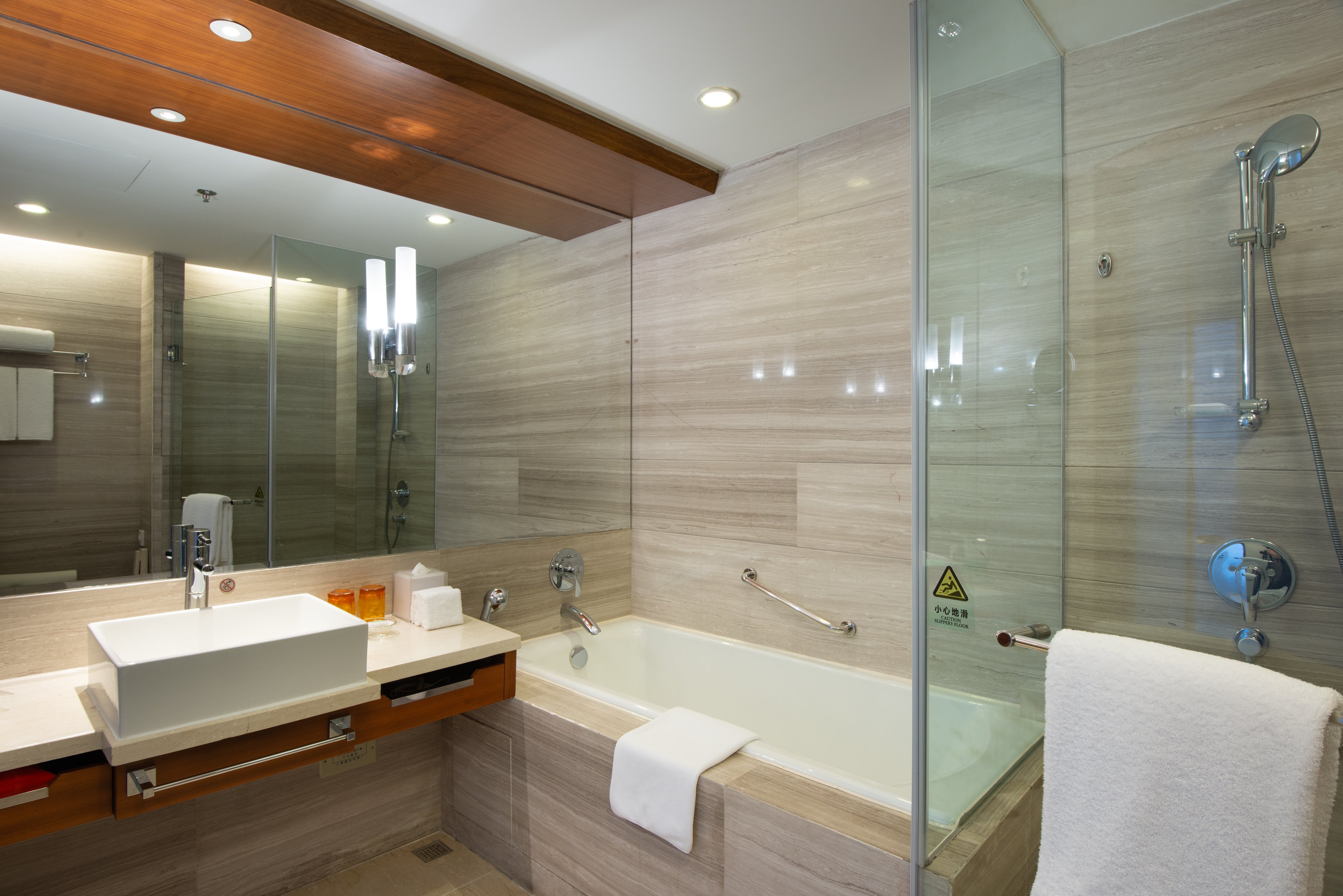 Crowne Plaza Shanghai Jinxiu by IHG 74/74