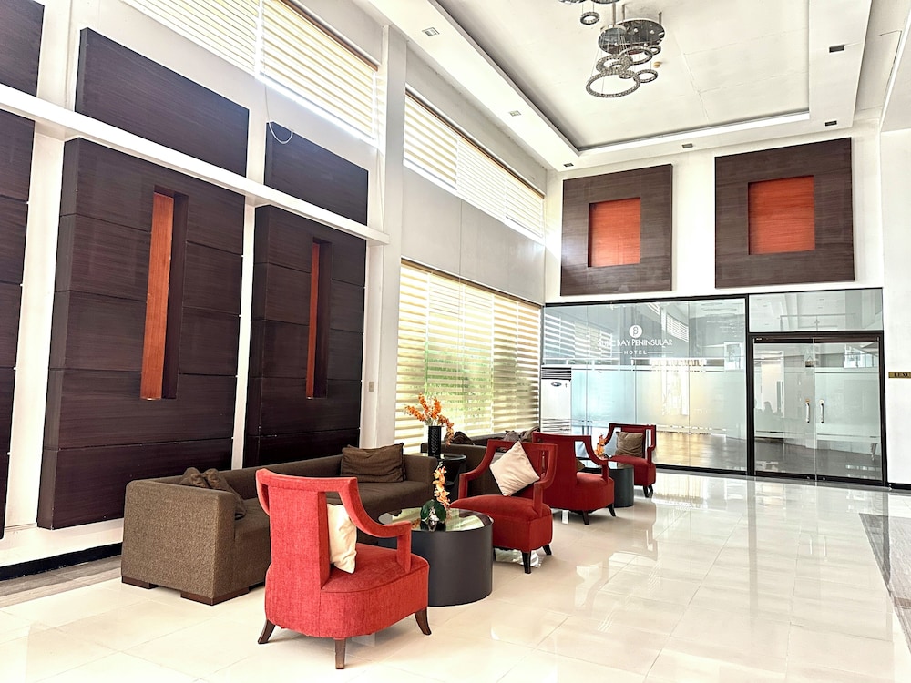 Subic Bay Peninsular Hotel 41/58