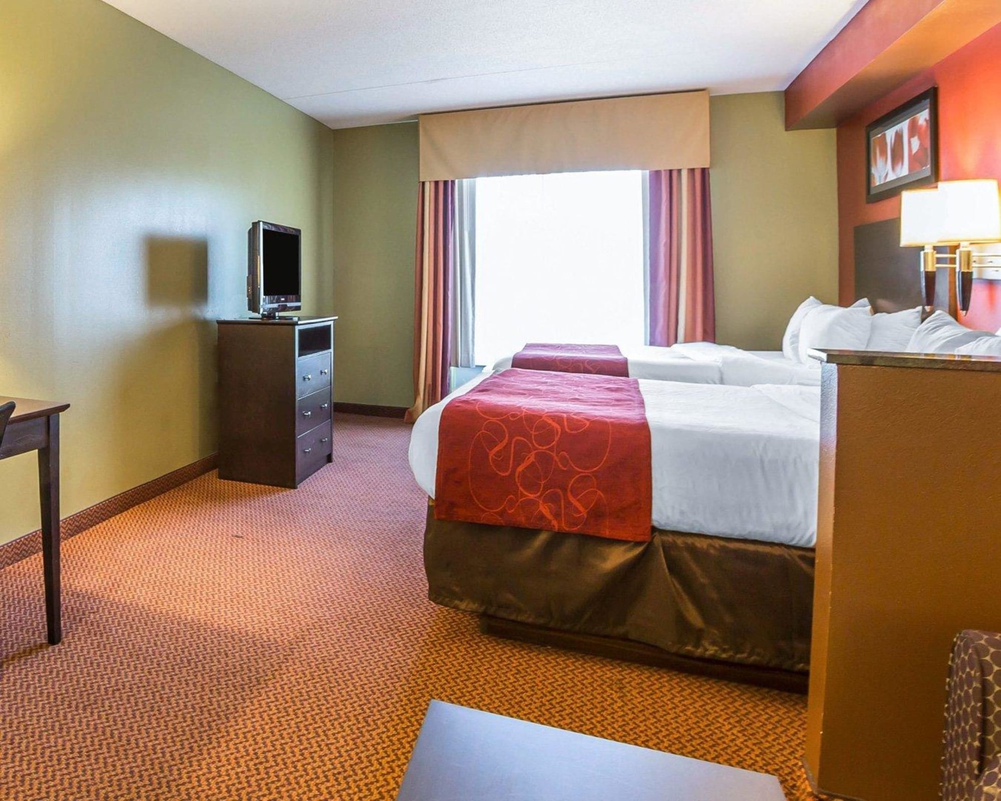 جناح بسريرين كوين مع أريكة، Comfort Suites Knoxville East 4/5