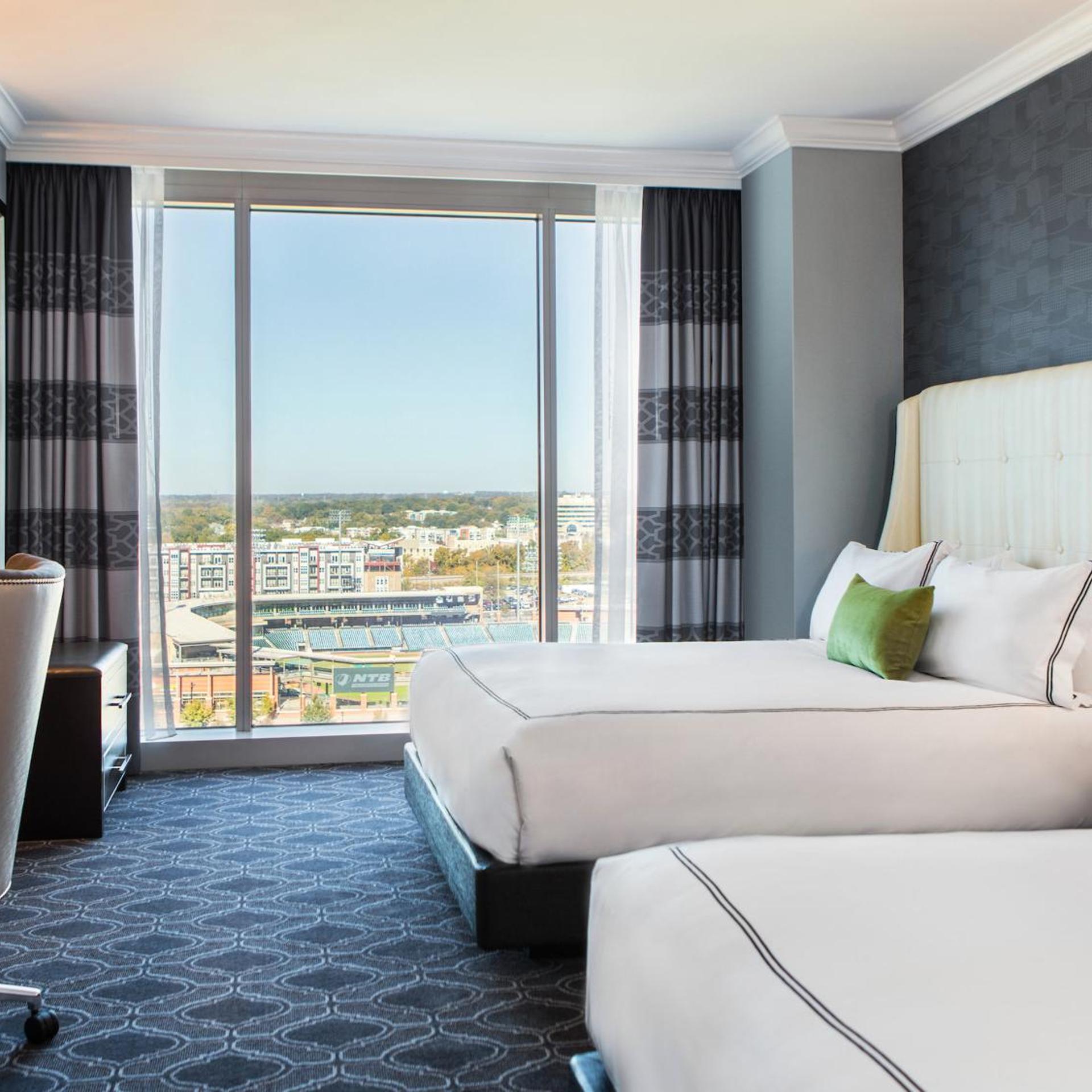 Essential, 2 Queen Beds, Park View