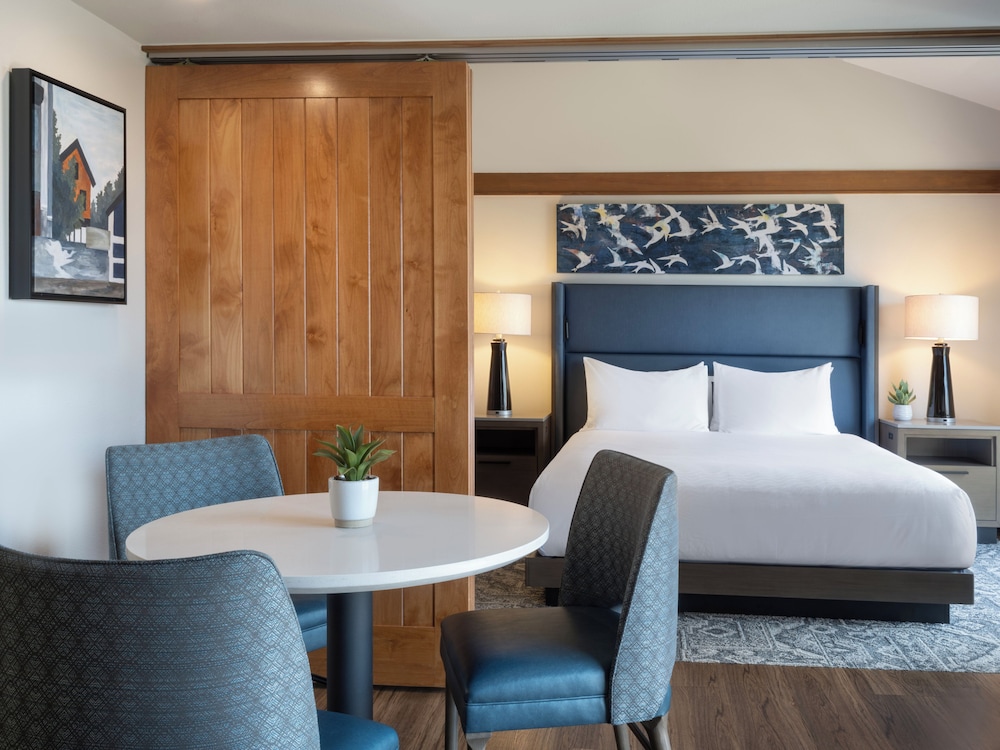 فيلا بسرير كينج بغرفة نوم واحدة مع أريكة لذوي الإعاقة، Hyatt Vacation Club At Highlands Inn 4/6