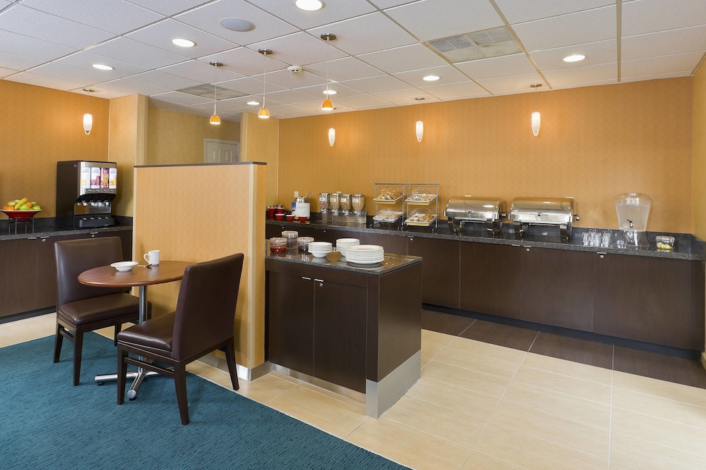 Residence Inn Canton 19/22